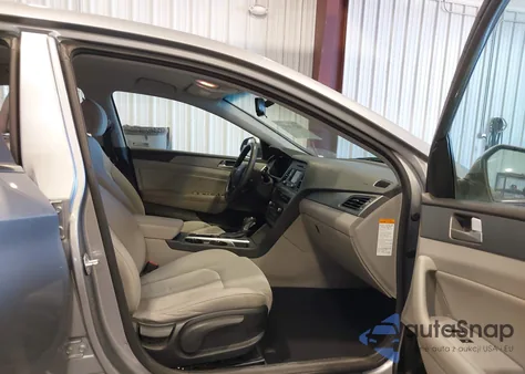 2016 Hyundai Sonata Hybrid Se from USA, damaged, VIN KMHE24L16GA014268